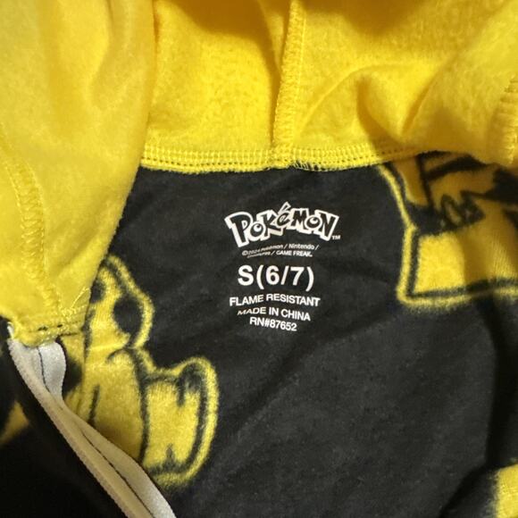 Pokemon Pikachu One Piece Pajama Outfit Youth XS (6/7) S Black Hooded - Picture 3 of 8